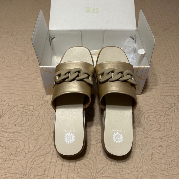 NWT Yellow BoxGold Alora Slip on sandals - Picture 1 of 9